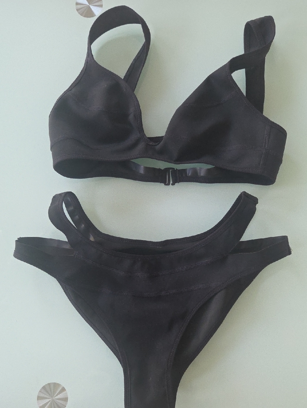 Kendall & Kylie Black Cutout Bikini Set Excellent Condition Never Used